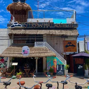 Straw & Rooftop Bar Tulum