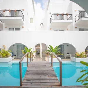 La Bella Hotel